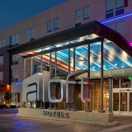 Отель Aloft Indianapolis Downtown Экстерьер фото