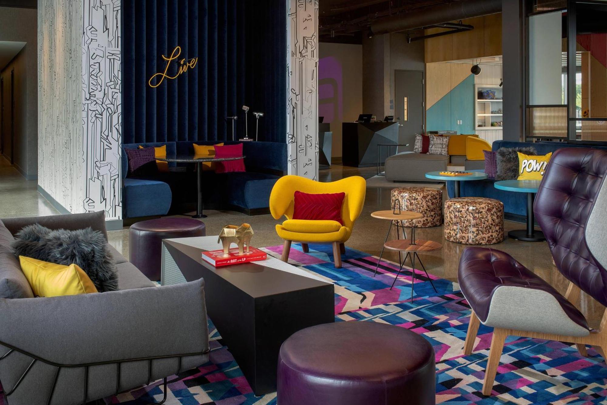 Отель Aloft Indianapolis Downtown Экстерьер фото